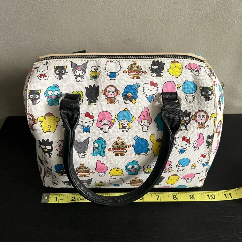 VERY RARE Loungefly loves Sanrio AOP Character Crossbody Purse Bag Satchel HEART